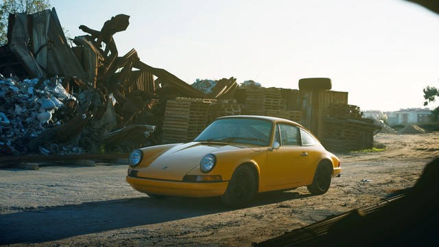 1972 911 T Oelklappe is One Cool Piece of Porsche History