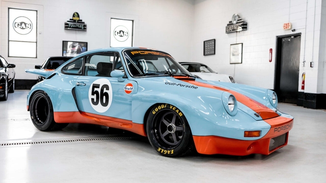 911 T Looks Perfect with Widebody RSR Bodykit & Gulf Livery