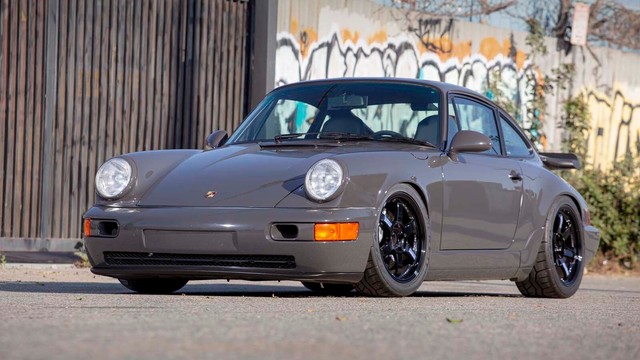 Modified 1989 964 Carrera 4 Coupe Excites