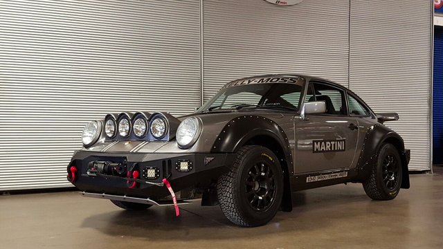 Throwback: 964 Porsche 911 is Begging to go Off-Roading