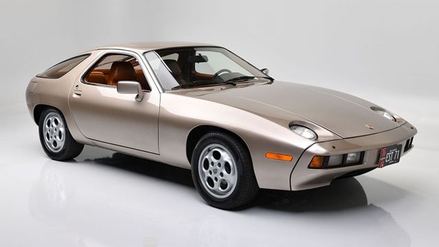 Porsche 928 From ‘Risky Business’ Headed to Auction