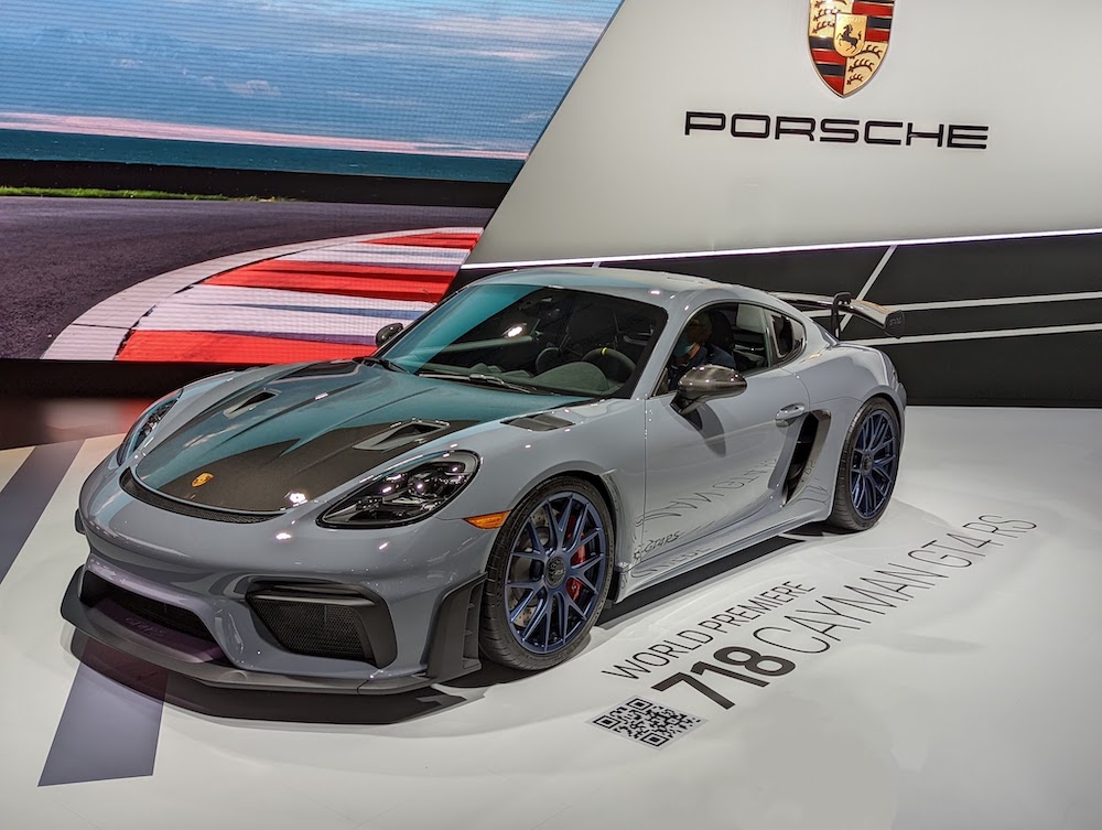Porsche Cayman GT4 RS Features 911 GT3 Power in Amazing Package