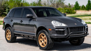 Lifted Porsche Cayenne Turbo S on Cars and Bids, Front