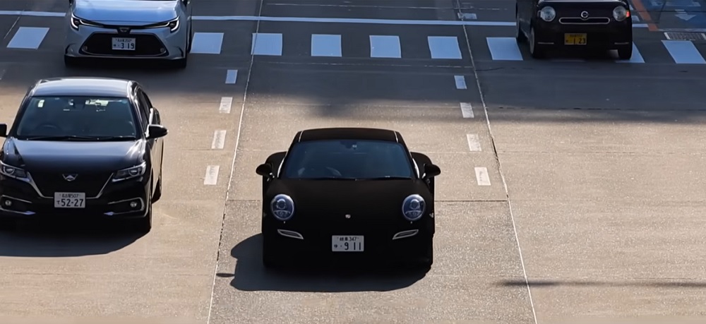 World's blackest Porsche 911 looks unreal and disorienting