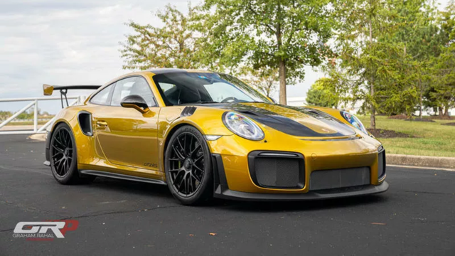One of One Chromaflair Gold Porsche 911 GT2 RS Is Special Beast