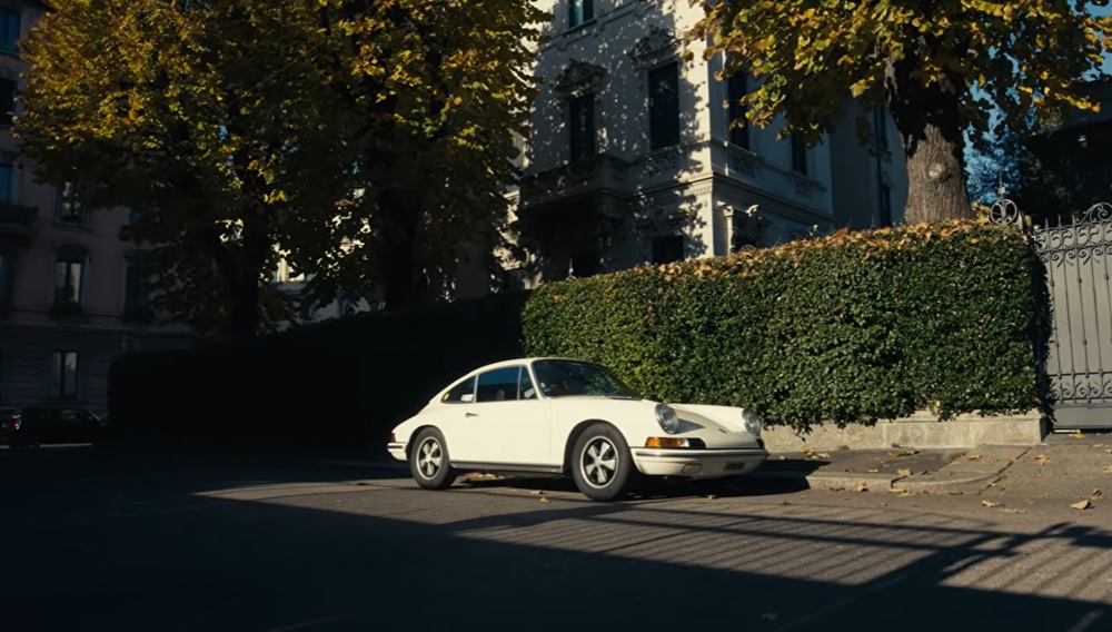 Photographer Captures Memories with His Camera and Classic Porsche 911